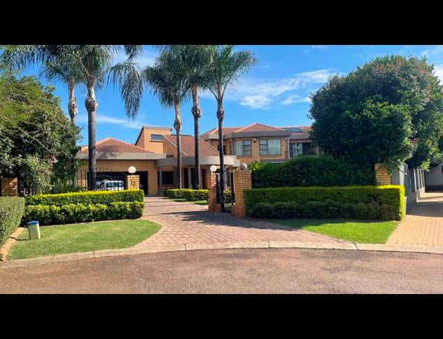 4 BEDROOM HOUSE FOR SALE IN ELDOGLEN